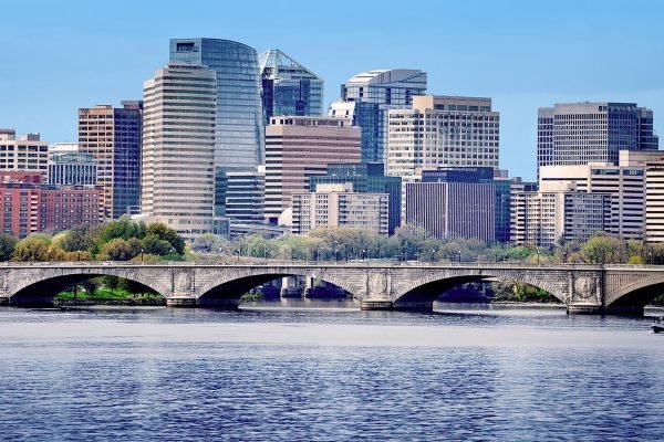 rosslyn-and-memorial-bridge-optimized-2